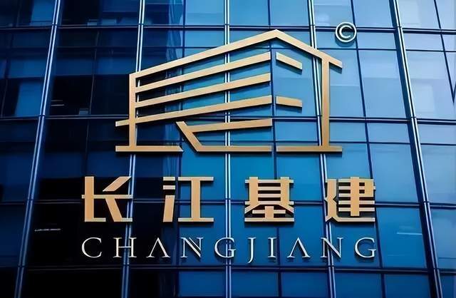 霍建宁打辅助	，李嘉诚家族攒下1600亿现金